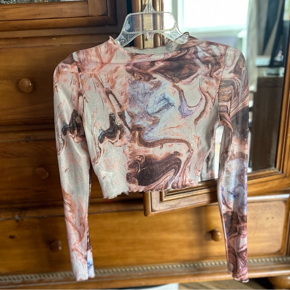 SHEIN Crop Mesh Top - Picture 3 of 5